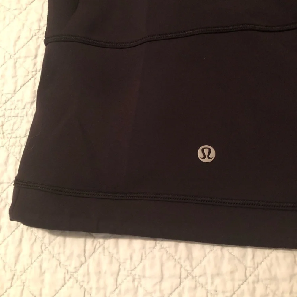 Lululemon Unleash Strength black hoodie spacer. Size 8.
